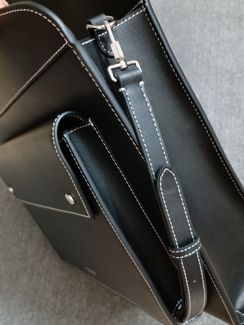 Bv*b*rry satchel bags